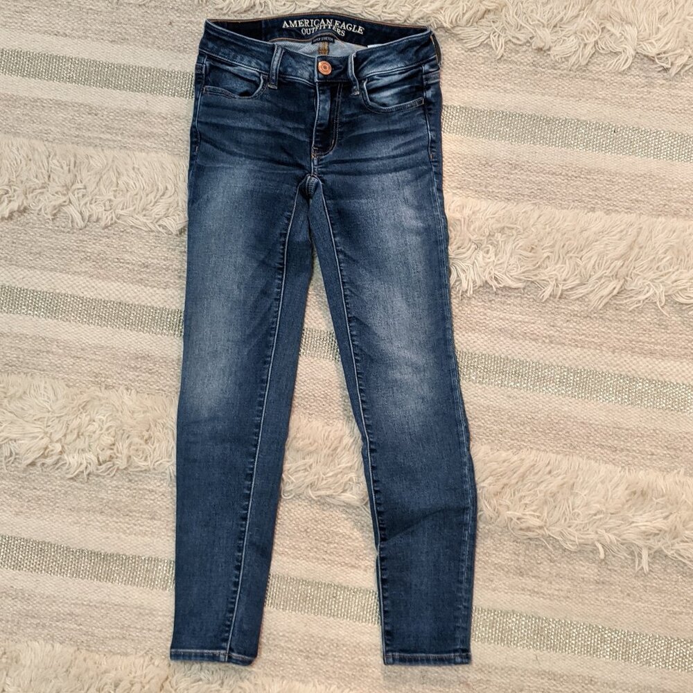American Eagle Size 00 Super Stretch Skinny Jeans